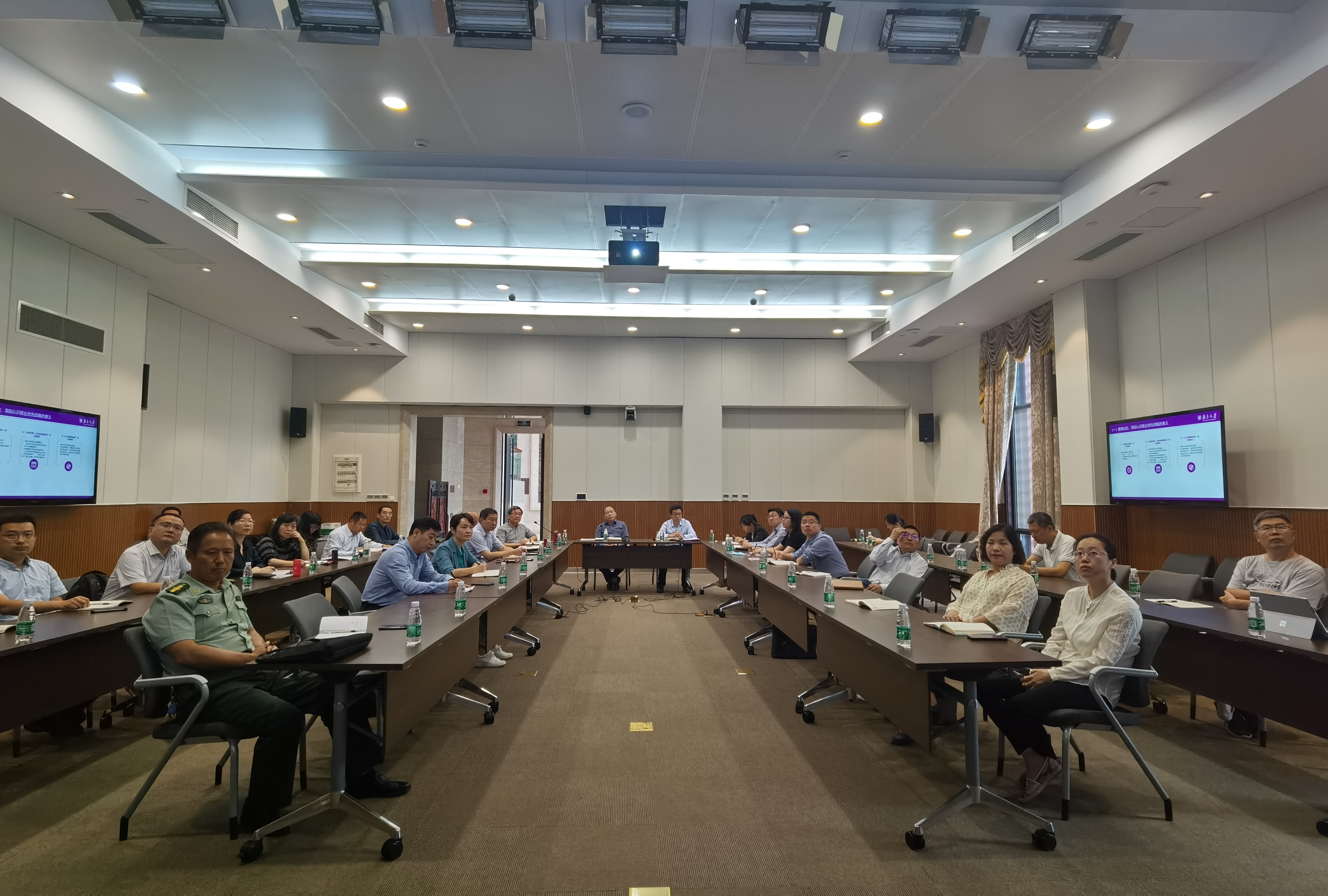 本科教育部门学习贯彻落实党委全委会(扩大)会议暨新学期工作会精神