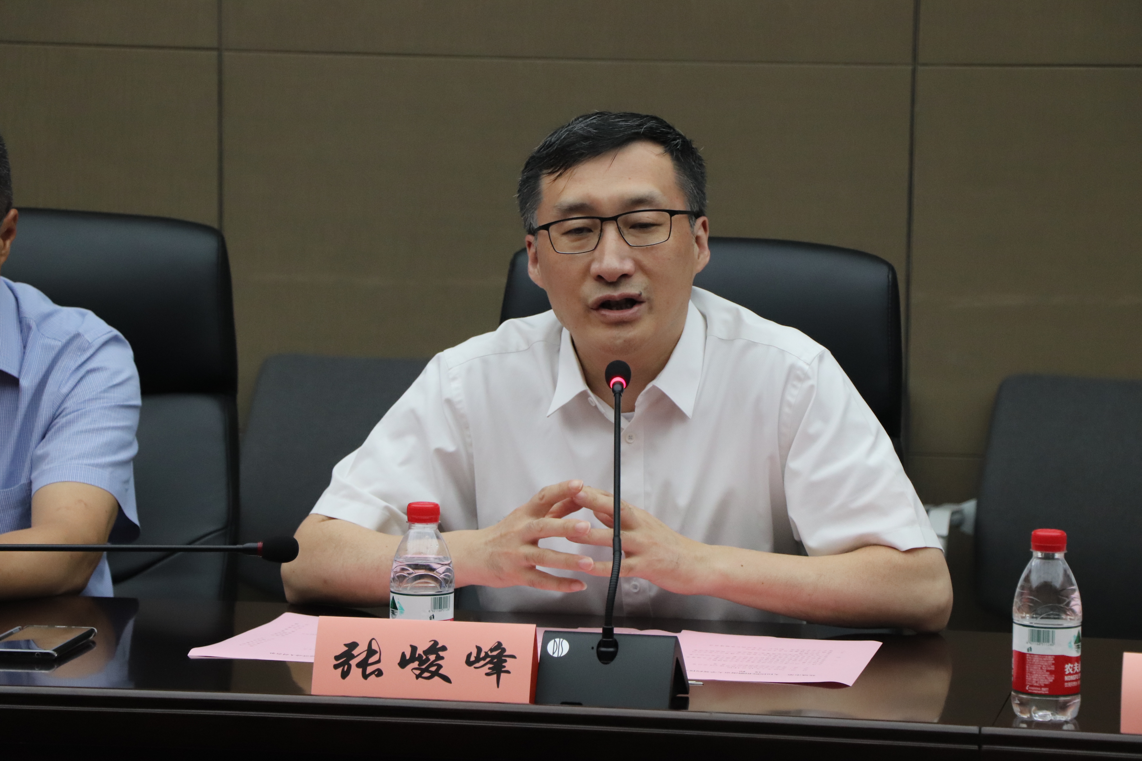 张校长讲话