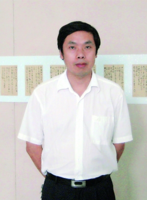 res01_attpic_brief.jpg (300&times;408)