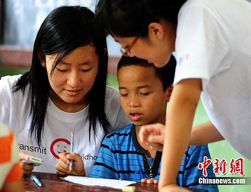 bat365正版唯一官网学生暑假支教福建农村小学（3）